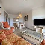 Luxury Wstunning Sea Views, Walk