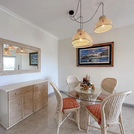 Luxury Wstunning Sea Views, Walk Apartamento