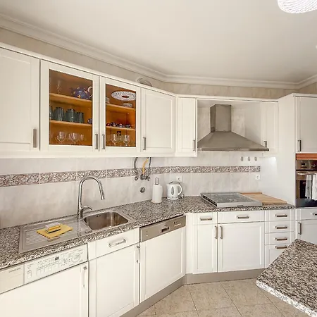 Apartament Luxury Wstunning Sea Views, Walk Albufeira